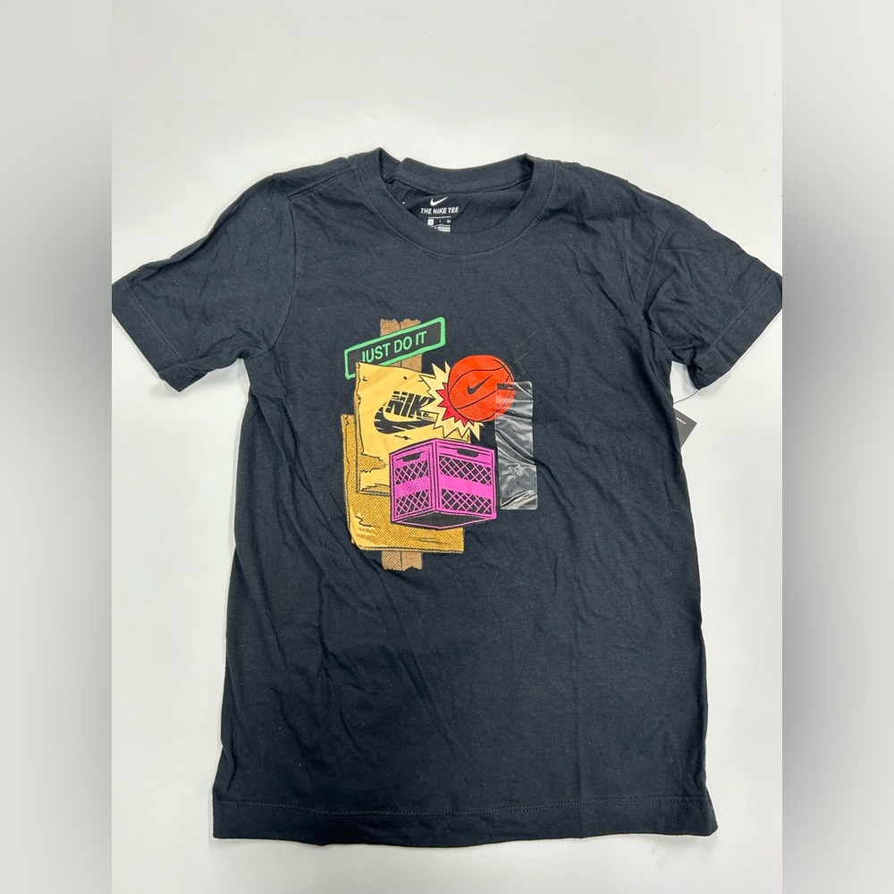 Nike Youth Basketball Graphic Tee